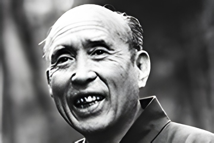 柳田鶴声